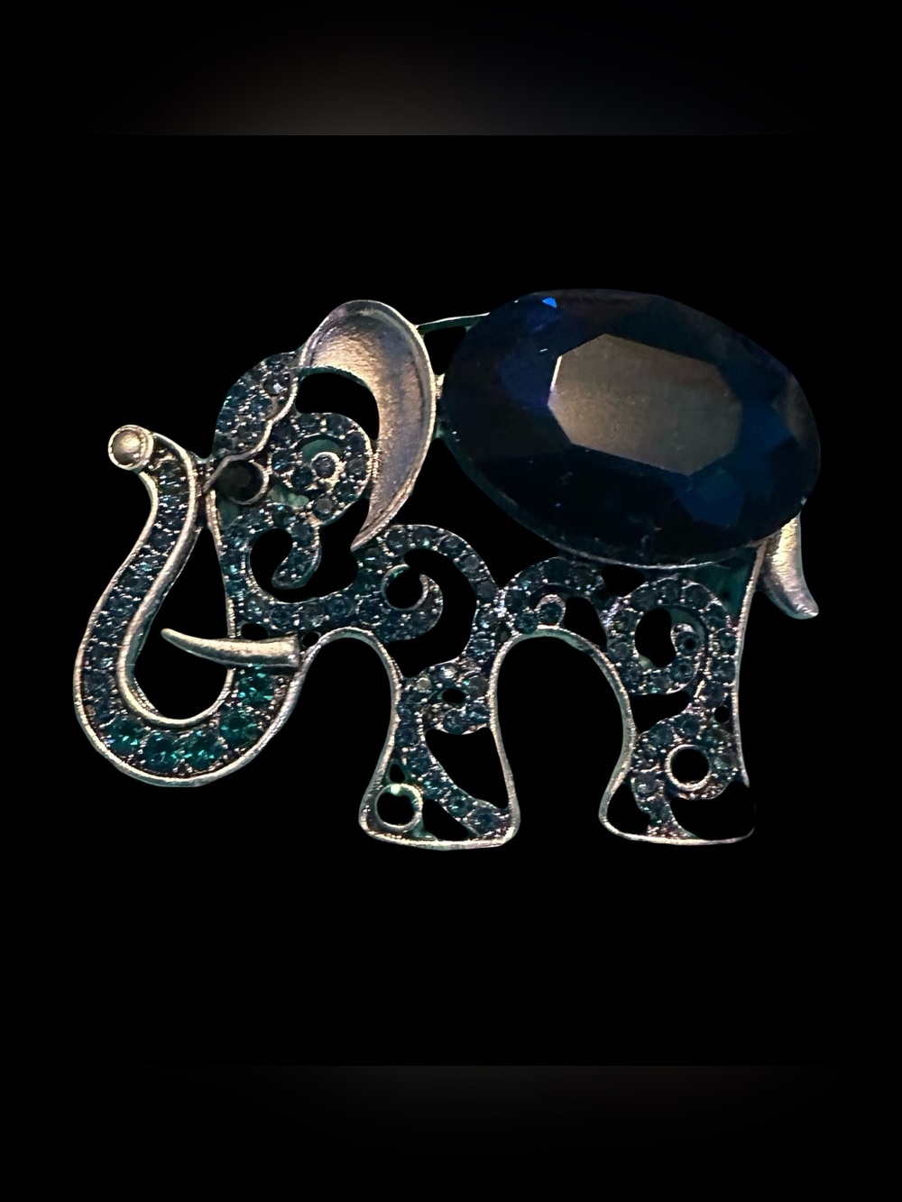 Elegant Blue Elephant Crystal Brooch - Women's Jewelry